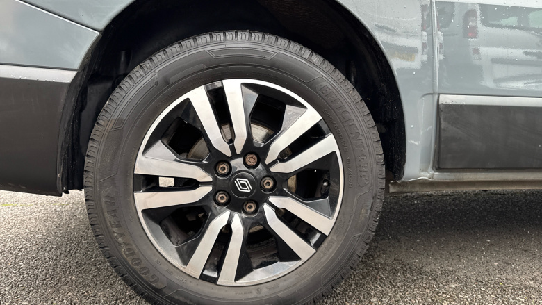 Renault Trafic Swb Diesel SL30 Blue dCi 150 Extra Sport [Safety] Van